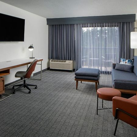 Courtyard By Marriott Decatur Hotel Ngoại thất bức ảnh