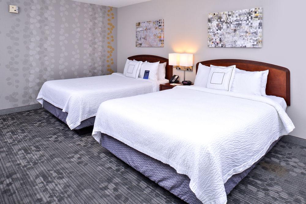 Courtyard By Marriott Decatur Hotel Ngoại thất bức ảnh