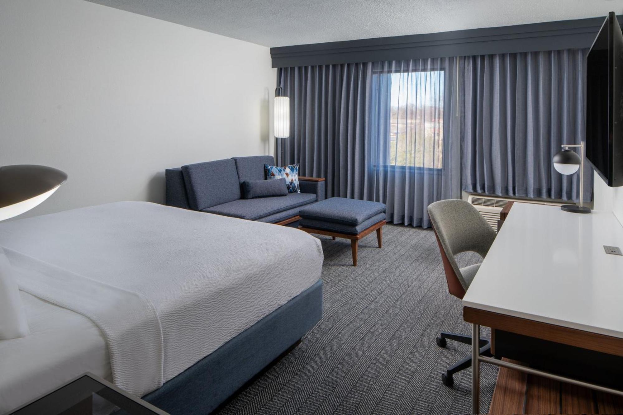 Courtyard By Marriott Decatur Hotel Ngoại thất bức ảnh