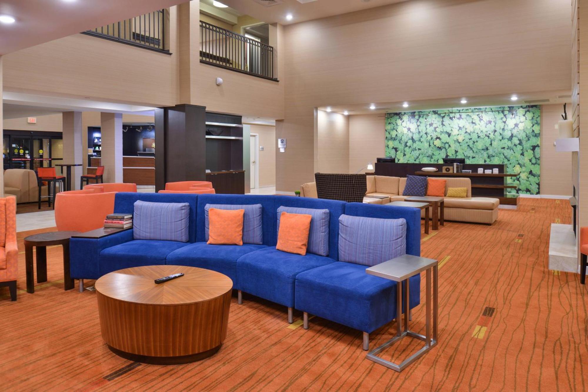 Courtyard By Marriott Decatur Hotel Ngoại thất bức ảnh