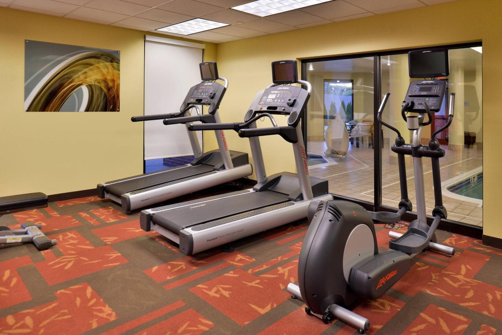 Courtyard By Marriott Decatur Hotel Ngoại thất bức ảnh